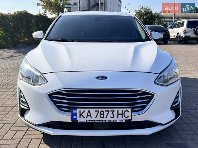 Белый Форд Фокус, объемом двигателя 1.5 л и пробегом 139 тыс. км за 11400 $, фото 8 на Automoto.ua