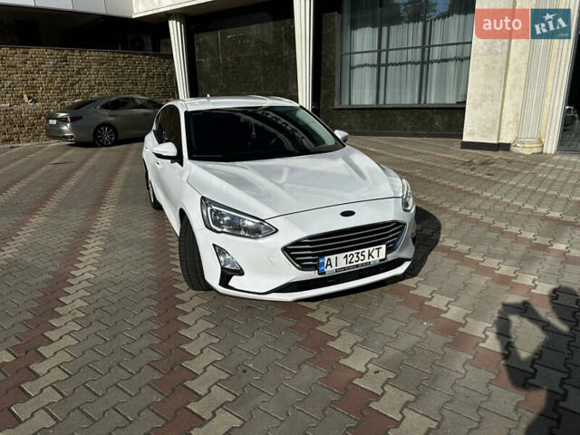 Белый Форд Фокус, объемом двигателя 1.5 л и пробегом 158 тыс. км за 13500 $, фото 9 на Automoto.ua