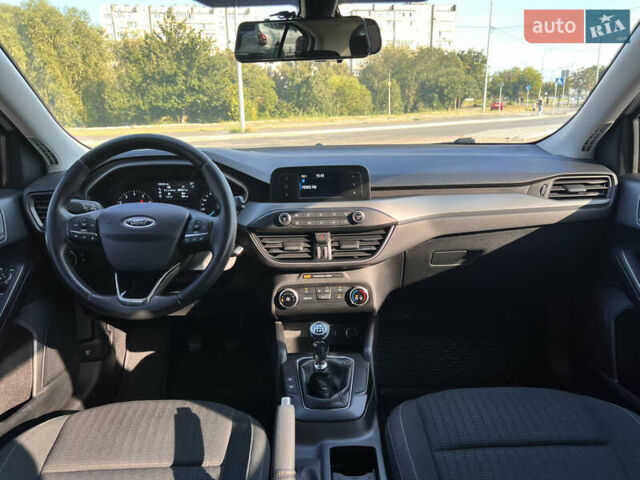 Белый Форд Фокус, объемом двигателя 1.5 л и пробегом 139 тыс. км за 11400 $, фото 14 на Automoto.ua