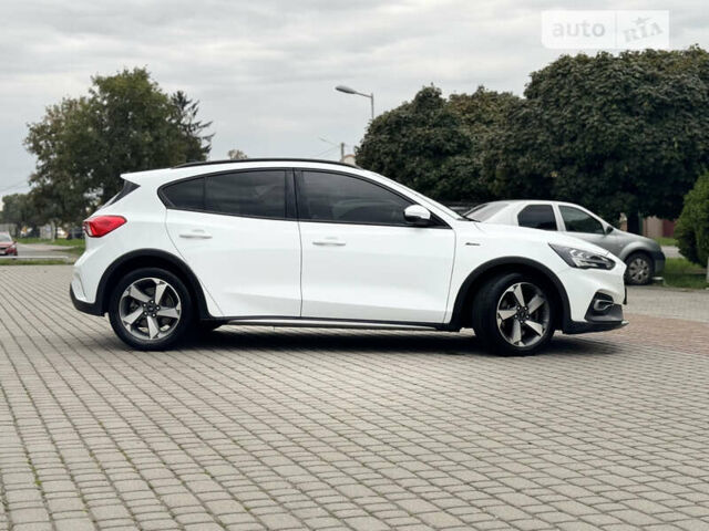 Белый Форд Фокус, объемом двигателя 1.5 л и пробегом 76 тыс. км за 18999 $, фото 11 на Automoto.ua