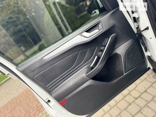 Белый Форд Фокус, объемом двигателя 1.5 л и пробегом 76 тыс. км за 18999 $, фото 17 на Automoto.ua