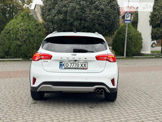 Белый Форд Фокус, объемом двигателя 1.5 л и пробегом 76 тыс. км за 18999 $, фото 7 на Automoto.ua