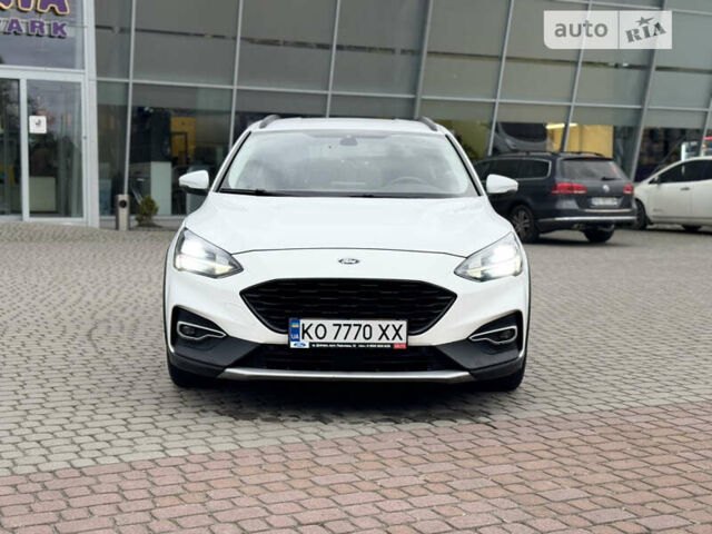 Белый Форд Фокус, объемом двигателя 1.5 л и пробегом 76 тыс. км за 18999 $, фото 6 на Automoto.ua