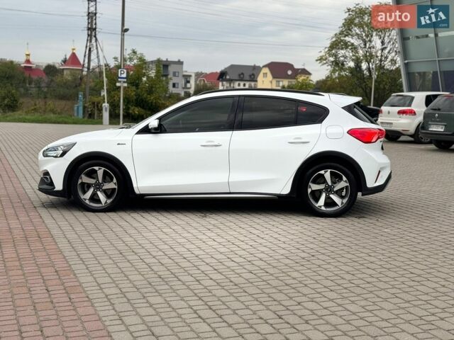 Белый Форд Фокус, объемом двигателя 1.5 л и пробегом 76 тыс. км за 15900 $, фото 4 на Automoto.ua