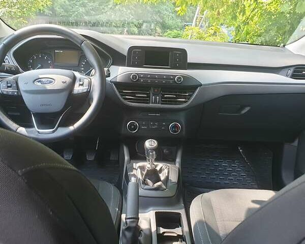 Белый Форд Фокус, объемом двигателя 1.5 л и пробегом 32 тыс. км за 14400 $, фото 13 на Automoto.ua