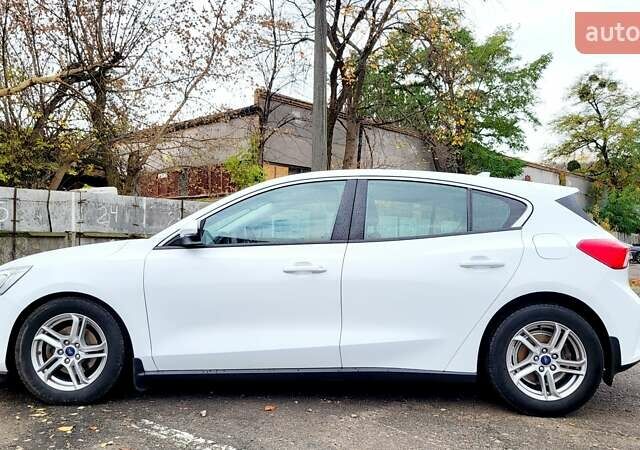 Белый Форд Фокус, объемом двигателя 1.5 л и пробегом 155 тыс. км за 12900 $, фото 25 на Automoto.ua