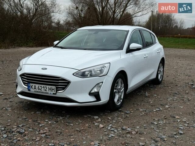 Белый Форд Фокус, объемом двигателя 1.5 л и пробегом 34 тыс. км за 15500 $, фото 7 на Automoto.ua