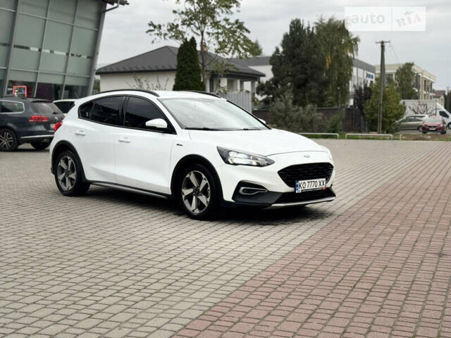 Белый Форд Фокус, объемом двигателя 1.5 л и пробегом 76 тыс. км за 18999 $, фото 3 на Automoto.ua