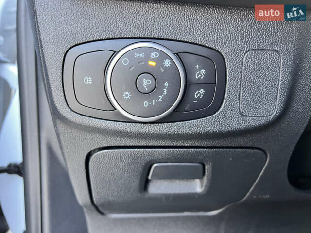 Білий Форд Фокус, об'ємом двигуна 1.5 л та пробігом 139 тис. км за 10800 $, фото 19 на Automoto.ua