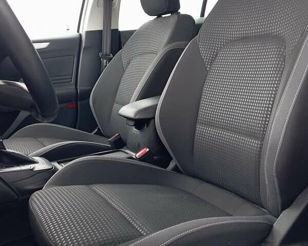 Білий Форд Фокус, об'ємом двигуна 1.5 л та пробігом 48 тис. км за 15900 $, фото 10 на Automoto.ua