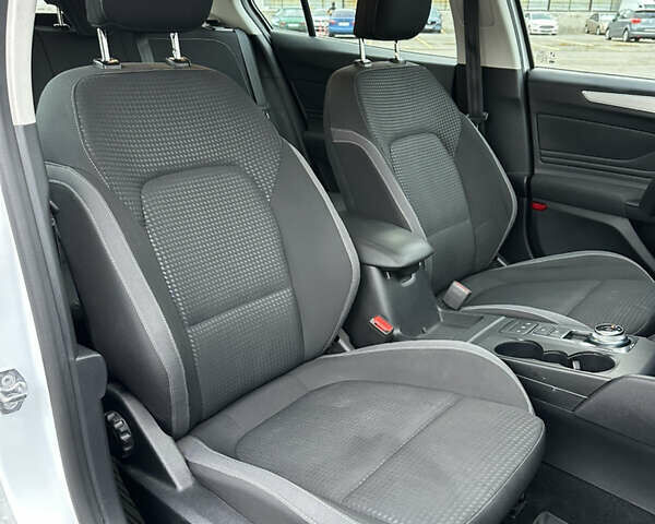 Белый Форд Фокус, объемом двигателя 1.5 л и пробегом 159 тыс. км за 14500 $, фото 28 на Automoto.ua