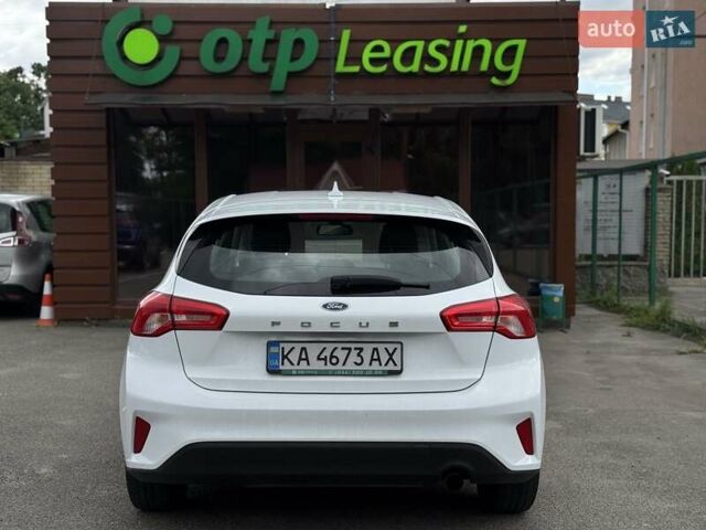 Белый Форд Фокус, объемом двигателя 1.5 л и пробегом 130 тыс. км за 12500 $, фото 4 на Automoto.ua