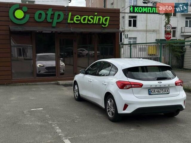 Белый Форд Фокус, объемом двигателя 1.5 л и пробегом 130 тыс. км за 12500 $, фото 5 на Automoto.ua