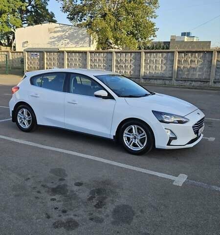 Белый Форд Фокус, объемом двигателя 1.5 л и пробегом 159 тыс. км за 14900 $, фото 4 на Automoto.ua