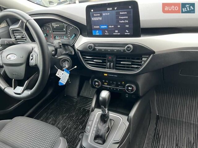 Белый Форд Фокус, объемом двигателя 1.5 л и пробегом 68 тыс. км за 15234 $, фото 23 на Automoto.ua