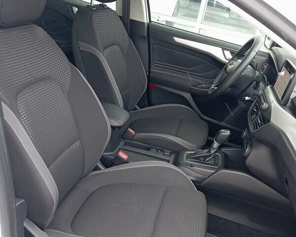 Білий Форд Фокус, об'ємом двигуна 1.5 л та пробігом 48 тис. км за 15900 $, фото 19 на Automoto.ua