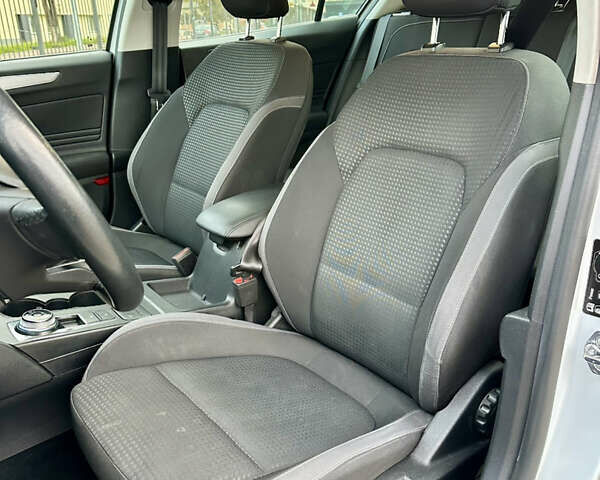 Белый Форд Фокус, объемом двигателя 1.5 л и пробегом 159 тыс. км за 14500 $, фото 17 на Automoto.ua