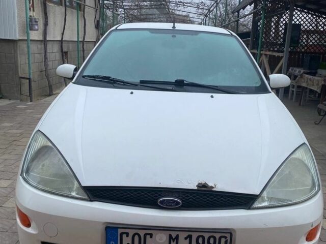 Белый Форд Фокус, объемом двигателя 1.8 л и пробегом 460 тыс. км за 1066 $, фото 5 на Automoto.ua