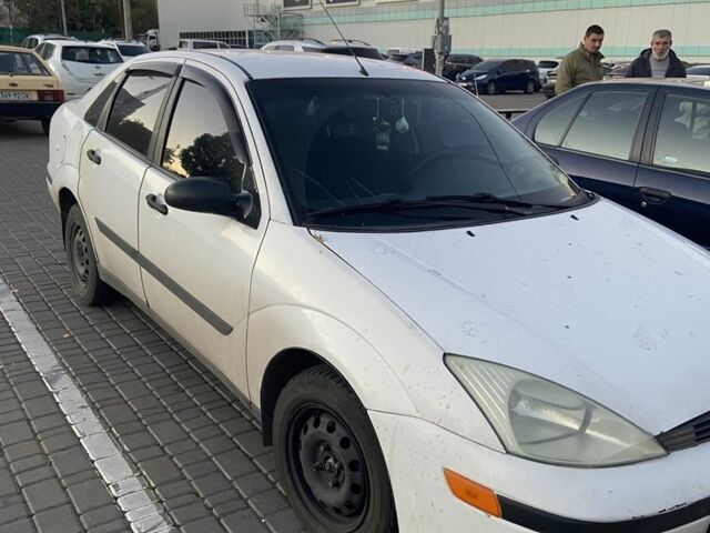 Белый Форд Фокус, объемом двигателя 2 л и пробегом 357 тыс. км за 2400 $, фото 2 на Automoto.ua