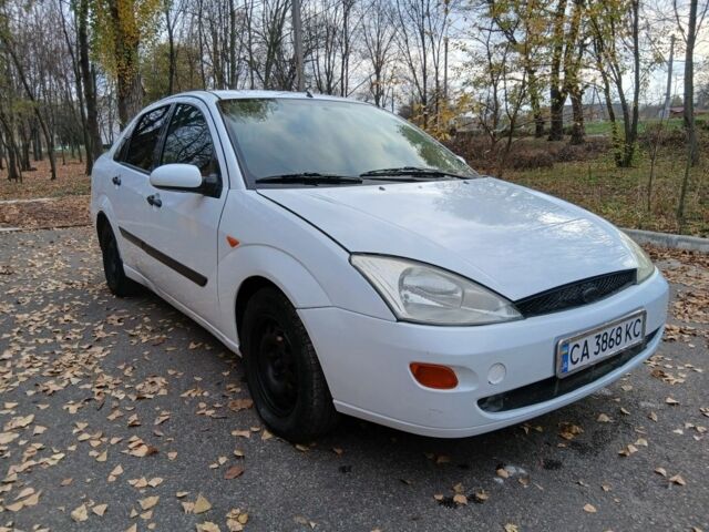 Белый Форд Фокус, объемом двигателя 1.6 л и пробегом 405 тыс. км за 2299 $, фото 1 на Automoto.ua