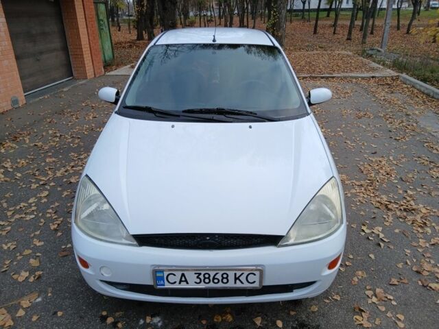 Белый Форд Фокус, объемом двигателя 1.6 л и пробегом 405 тыс. км за 2299 $, фото 6 на Automoto.ua