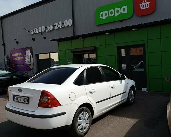 Белый Форд Фокус, объемом двигателя 1.6 л и пробегом 230 тыс. км за 4400 $, фото 2 на Automoto.ua