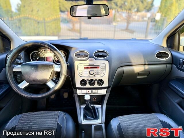 Білий Форд Фокус, об'ємом двигуна 1.6 л та пробігом 237 тис. км за 4500 $, фото 7 на Automoto.ua