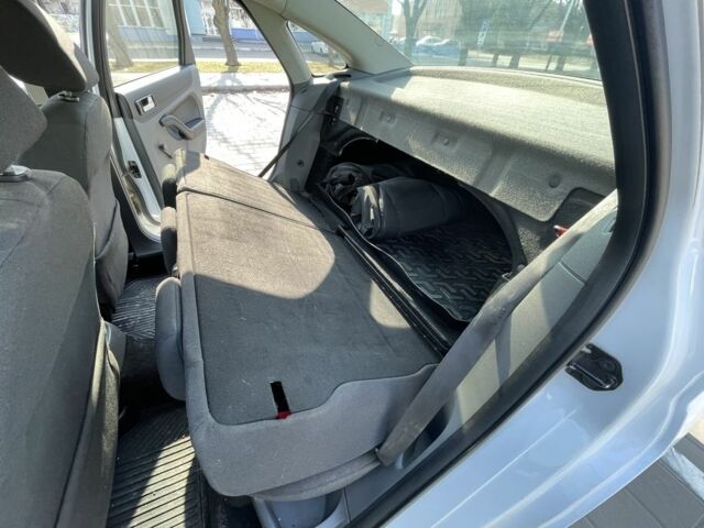 Белый Форд Фокус, объемом двигателя 1.6 л и пробегом 261 тыс. км за 4300 $, фото 15 на Automoto.ua