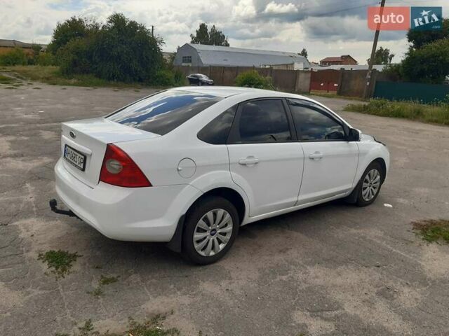 Белый Форд Фокус, объемом двигателя 1.6 л и пробегом 187 тыс. км за 5750 $, фото 8 на Automoto.ua