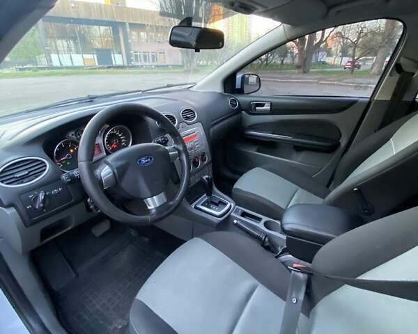 Білий Форд Фокус, об'ємом двигуна 1.6 л та пробігом 239 тис. км за 4800 $, фото 11 на Automoto.ua