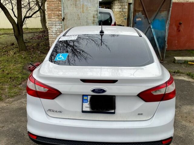 Белый Форд Фокус, объемом двигателя 2 л и пробегом 220 тыс. км за 6000 $, фото 3 на Automoto.ua