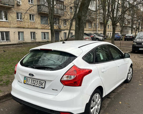 Білий Форд Фокус, об'ємом двигуна 1.6 л та пробігом 120 тис. км за 8200 $, фото 3 на Automoto.ua
