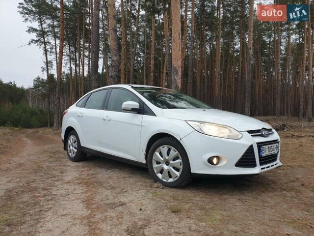 Белый Форд Фокус, объемом двигателя 1.6 л и пробегом 244 тыс. км за 6500 $, фото 3 на Automoto.ua