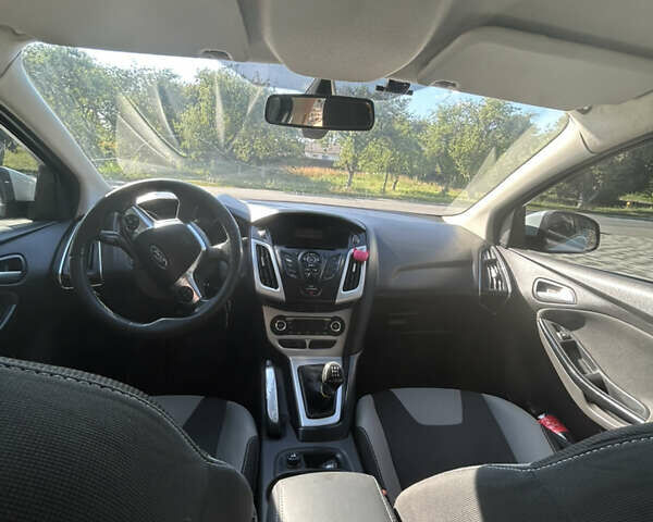 Белый Форд Фокус, объемом двигателя 1.6 л и пробегом 201 тыс. км за 6750 $, фото 8 на Automoto.ua