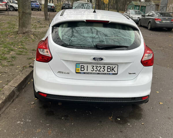 Білий Форд Фокус, об'ємом двигуна 1.6 л та пробігом 120 тис. км за 8200 $, фото 4 на Automoto.ua