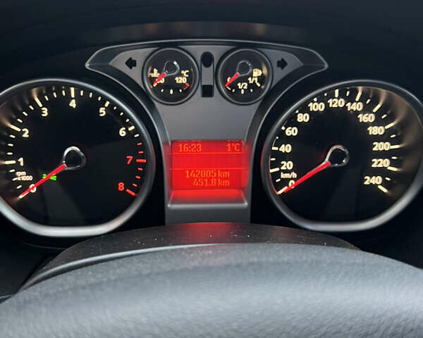 Белый Форд Фокус, объемом двигателя 1.6 л и пробегом 142 тыс. км за 6500 $, фото 58 на Automoto.ua