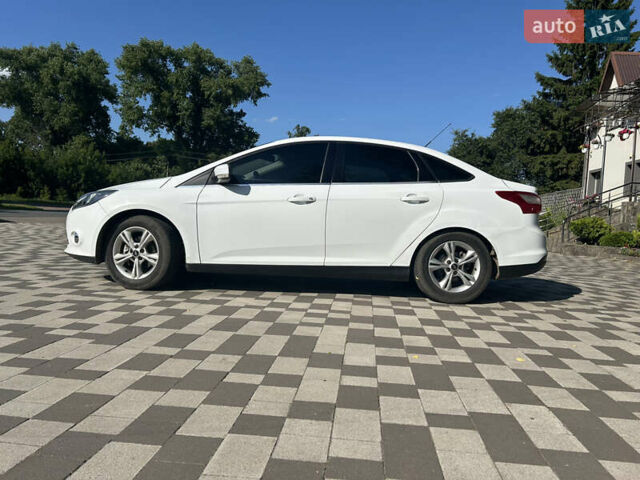 Белый Форд Фокус, объемом двигателя 1.6 л и пробегом 201 тыс. км за 6750 $, фото 1 на Automoto.ua