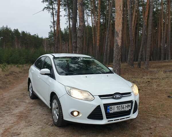 Белый Форд Фокус, объемом двигателя 1.6 л и пробегом 244 тыс. км за 6500 $, фото 1 на Automoto.ua