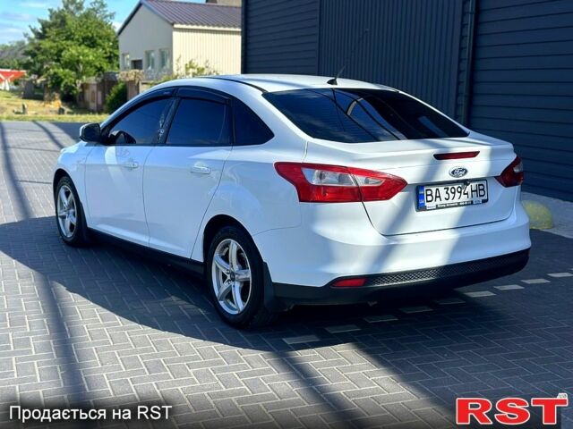 Белый Форд Фокус, объемом двигателя 1.6 л и пробегом 220 тыс. км за 6100 $, фото 3 на Automoto.ua