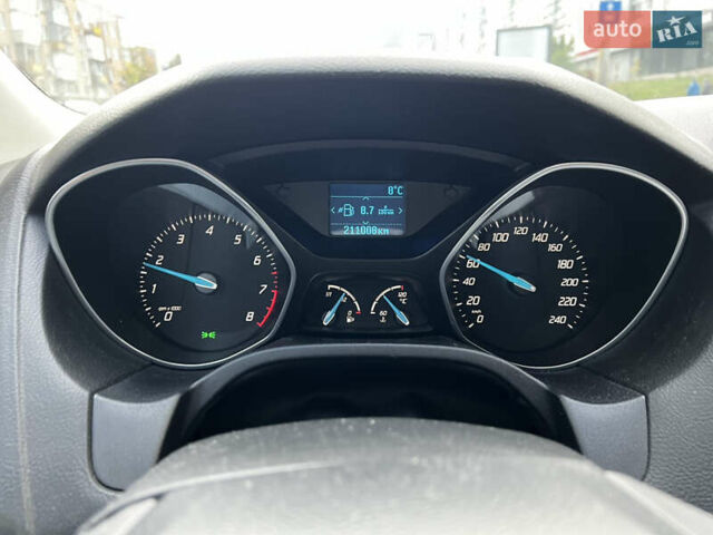 Білий Форд Фокус, об'ємом двигуна 1.6 л та пробігом 210 тис. км за 6900 $, фото 11 на Automoto.ua