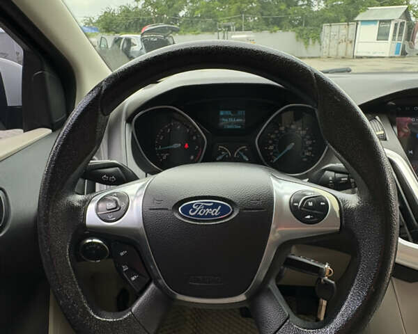 Белый Форд Фокус, объемом двигателя 2 л и пробегом 236 тыс. км за 6699 $, фото 11 на Automoto.ua