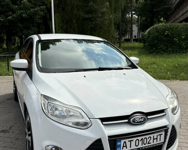 Белый Форд Фокус, объемом двигателя 2 л и пробегом 236 тыс. км за 6999 $, фото 2 на Automoto.ua
