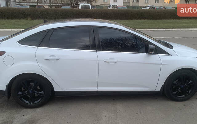 Білий Форд Фокус, об'ємом двигуна 1.6 л та пробігом 88 тис. км за 9200 $, фото 4 на Automoto.ua
