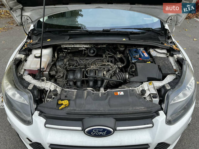 Білий Форд Фокус, об'ємом двигуна 1.6 л та пробігом 210 тис. км за 6900 $, фото 10 на Automoto.ua