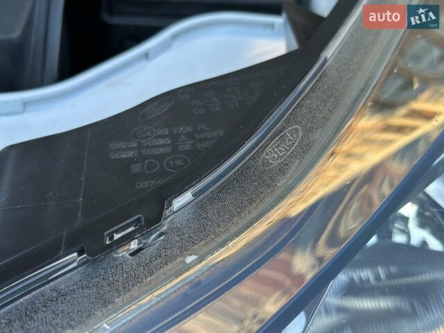 Білий Форд Фокус, об'ємом двигуна 1.6 л та пробігом 115 тис. км за 8300 $, фото 57 на Automoto.ua
