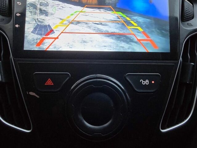 Білий Форд Фокус, об'ємом двигуна 2 л та пробігом 150 тис. км за 5990 $, фото 8 на Automoto.ua