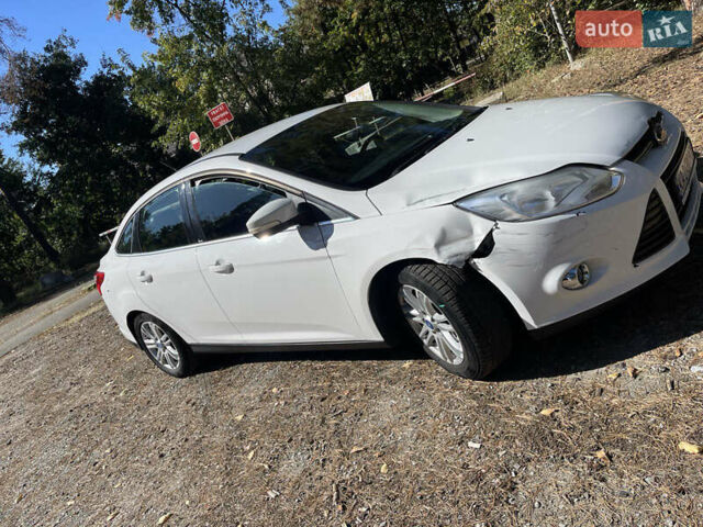 Белый Форд Фокус, объемом двигателя 2 л и пробегом 187 тыс. км за 6000 $, фото 3 на Automoto.ua