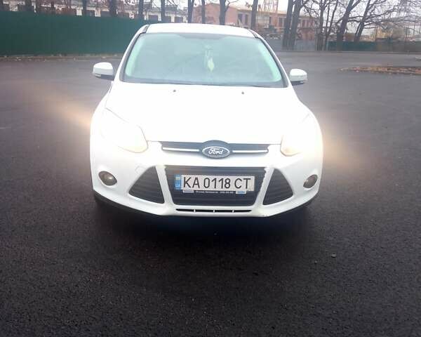 Белый Форд Фокус, объемом двигателя 1.6 л и пробегом 166 тыс. км за 7300 $, фото 2 на Automoto.ua