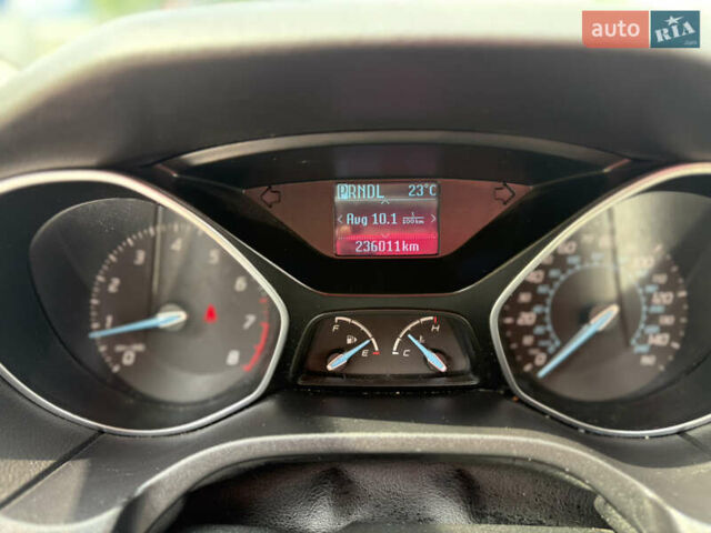 Белый Форд Фокус, объемом двигателя 2 л и пробегом 236 тыс. км за 6999 $, фото 12 на Automoto.ua