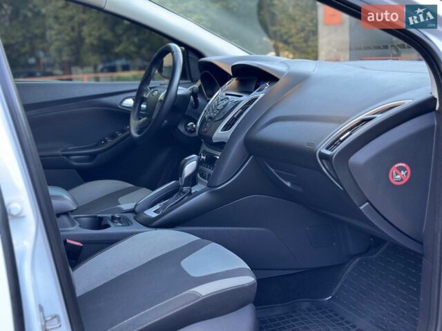 Білий Форд Фокус, об'ємом двигуна 1.6 л та пробігом 115 тис. км за 8300 $, фото 29 на Automoto.ua